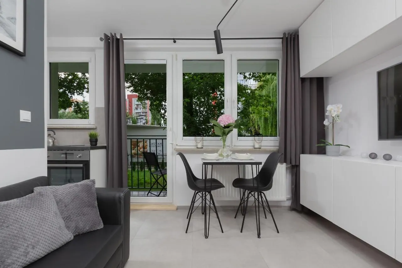 Metro Wierzbno Cozy Studio Mokotow By Noclegi Renters Warsaw 0*,
